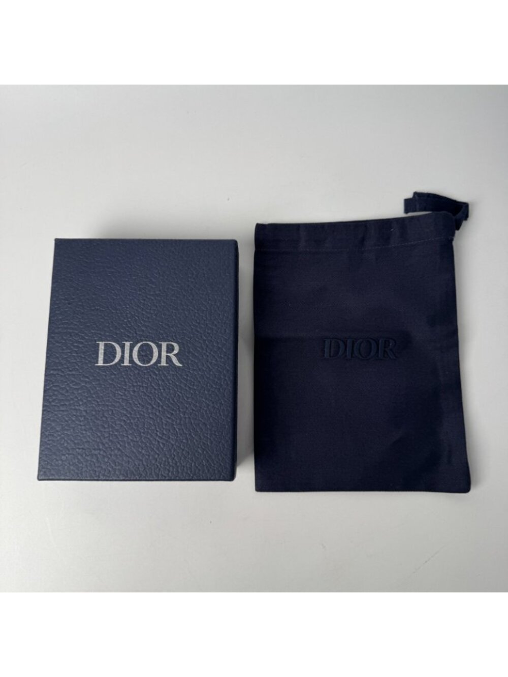 Dior Oblique Galaxy Bifold Wallet Without Coin Purse - Picture 10 of 10